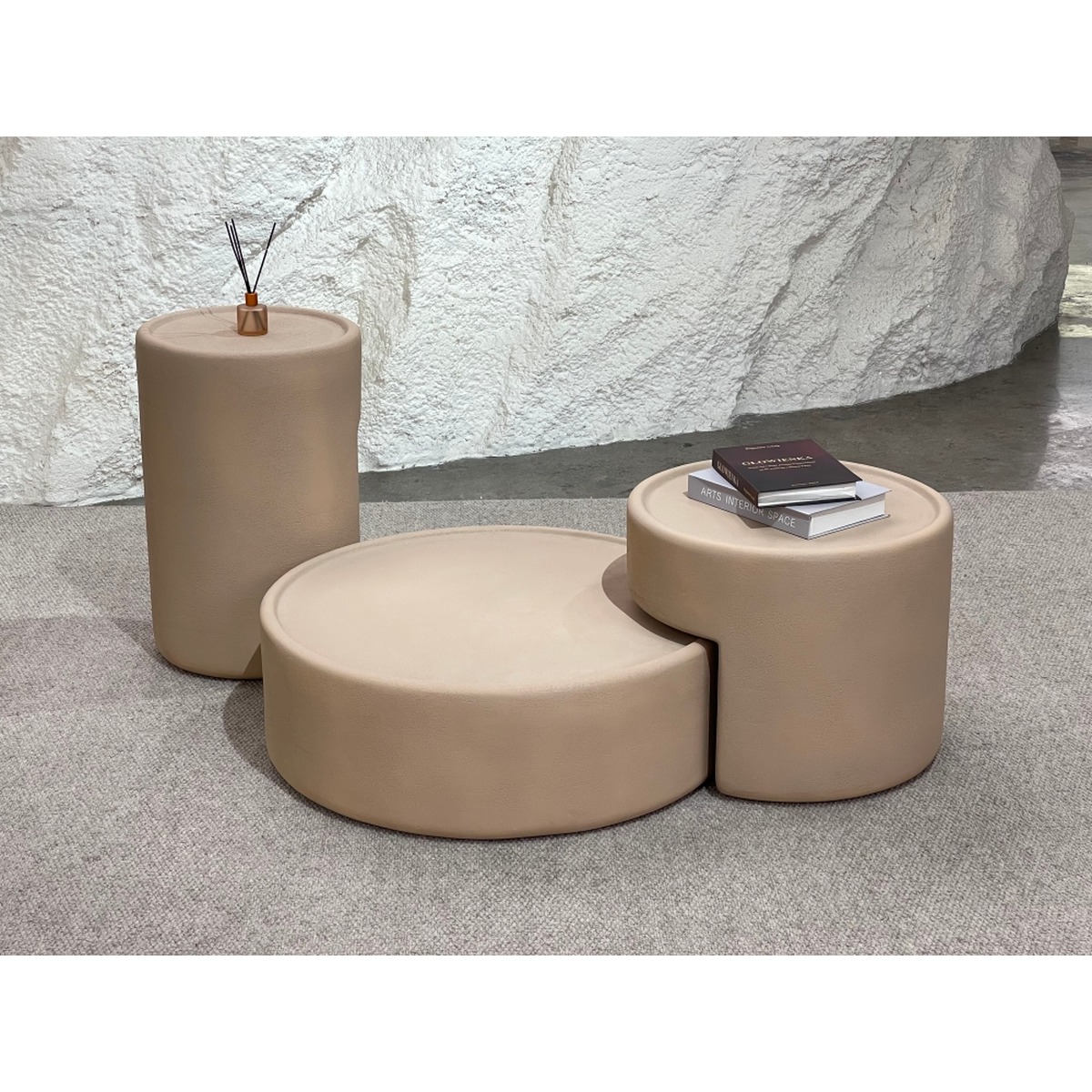 CA469 Coffee Table