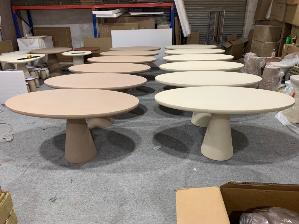 UH404 Round Dining Table