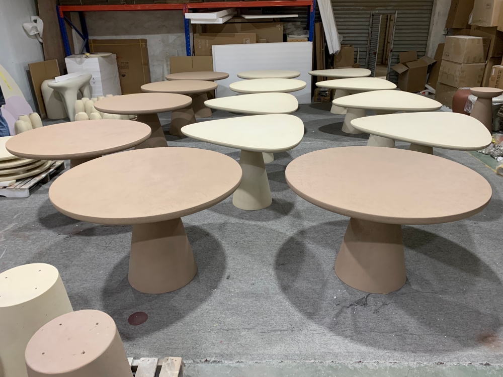 UH409A Rectangular Dining Table