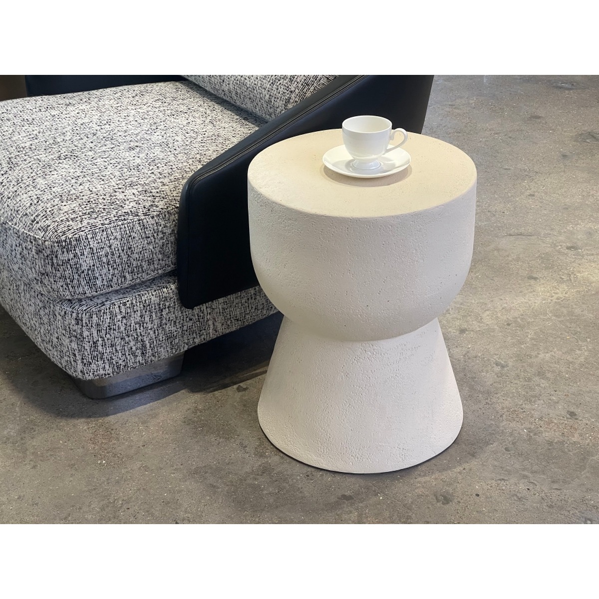CA444 Side Table