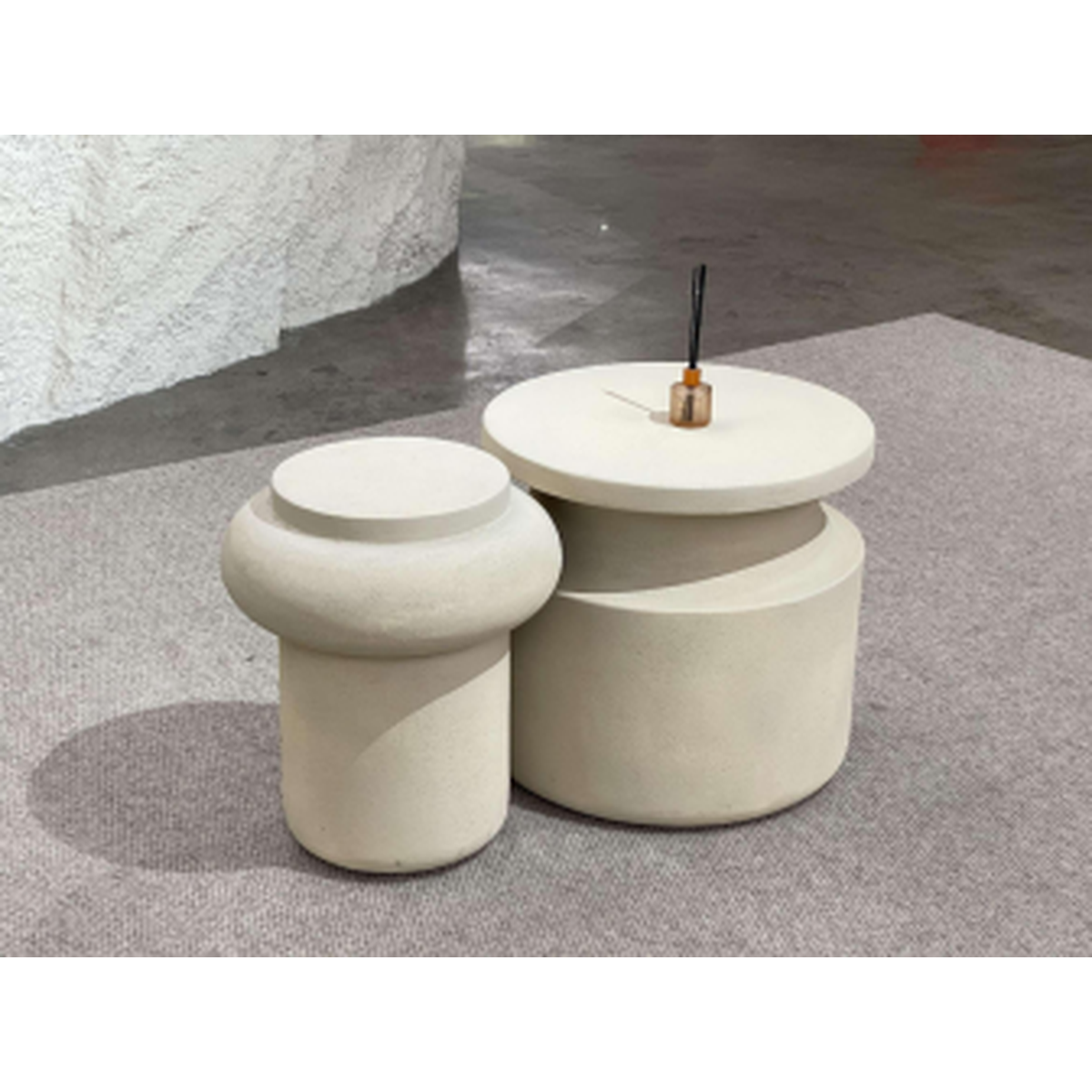 CA465A Side Table