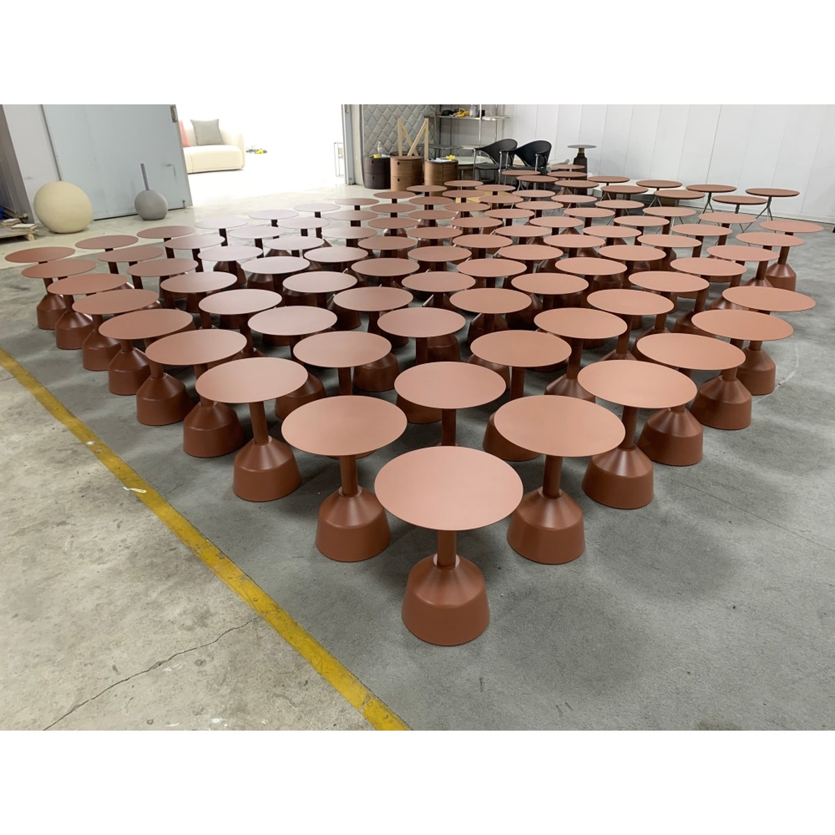 KF232 Side Table